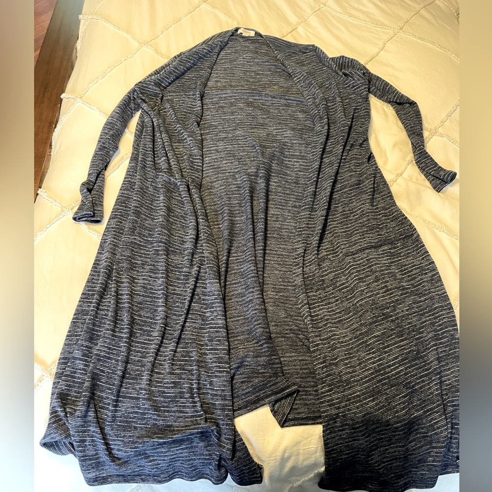 Like new Lularoe navy sweater duster